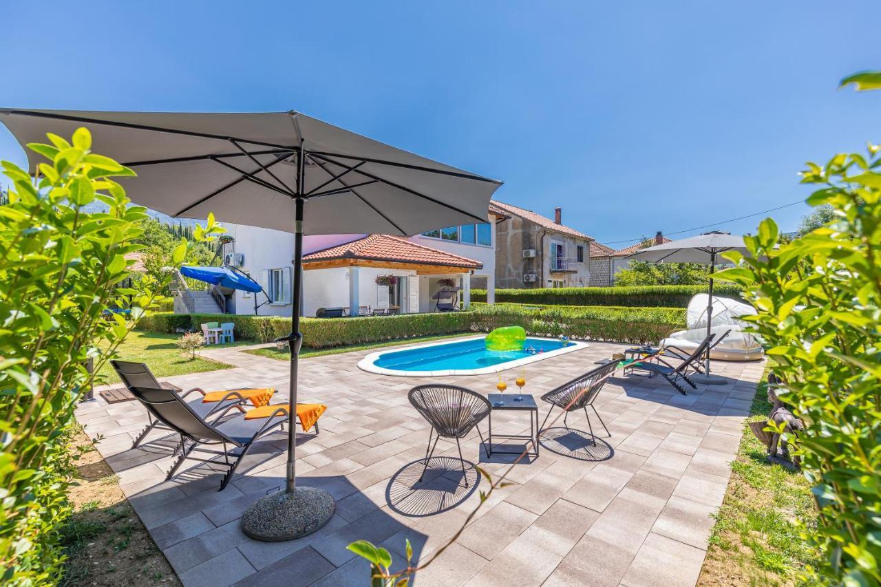 Green Paradise With Swimming Pool Gruda Dış mekan fotoğraf