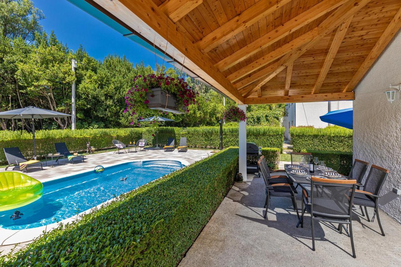 Green Paradise With Swimming Pool Gruda Dış mekan fotoğraf